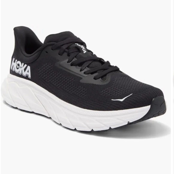 Hoka Shoes - NIB •HOKA Women’s HOKA ARAHI 7 Size: 8.5